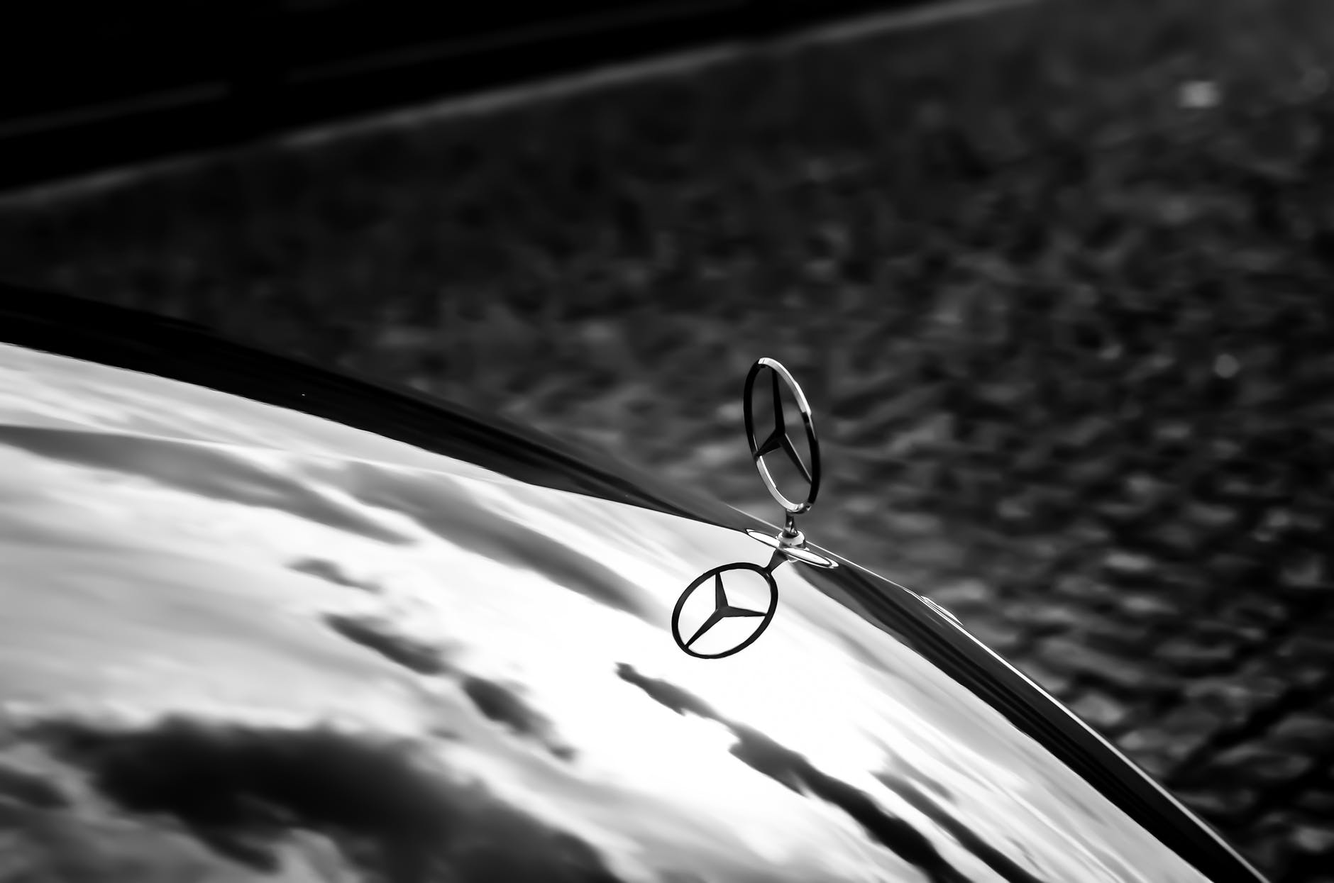 How Mercedes-Benz Uses Influencers to Reach Millennials